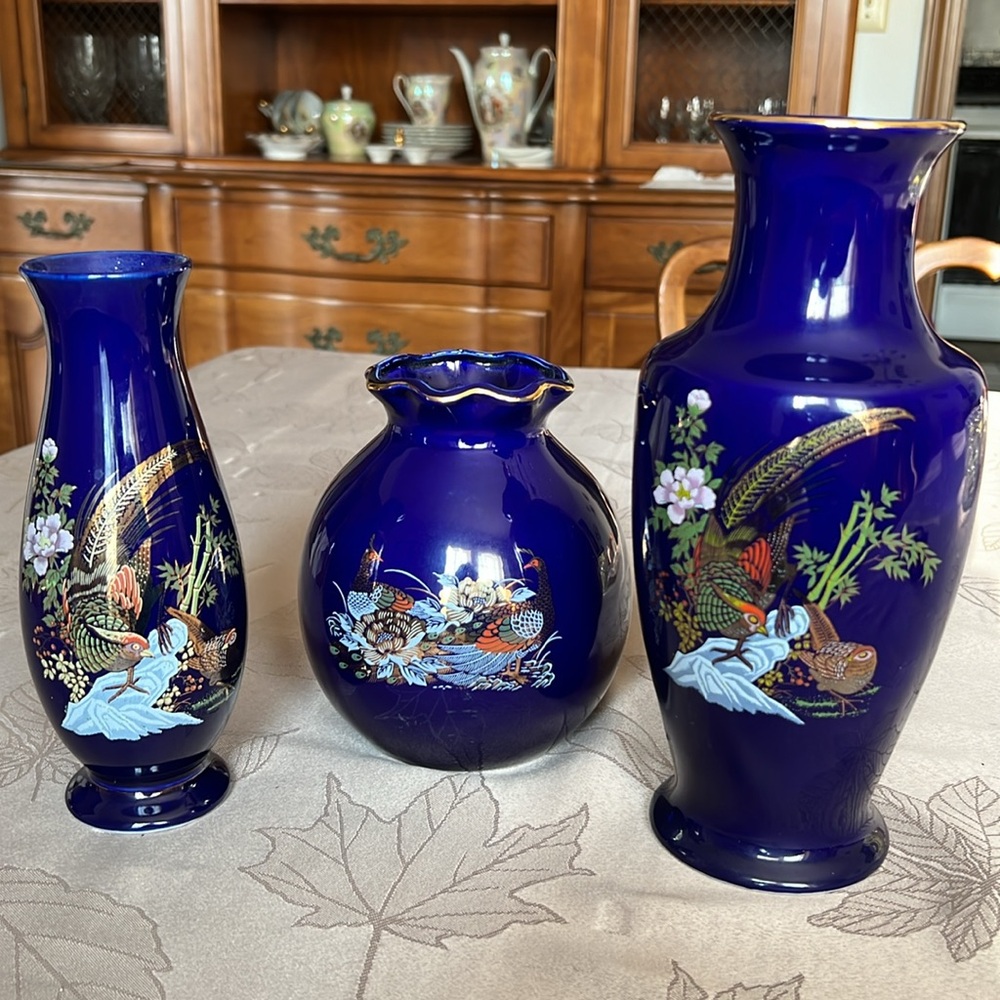🎉Host pick Posh Party 🎉 Set of 3 VTG Oriental Peackock Cobalt Blue Vases